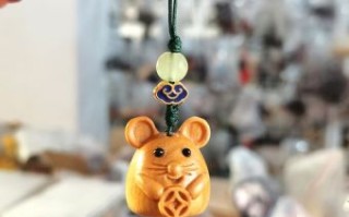 木上刻只鼠是什么生肖？首鼠两端打一个生肖