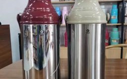 暖壶坐飞机高水平是什么生肖？暖壶坐飞机打一数字