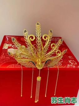 头戴凤冠是什么生肖？头上戴冠最正确的生肖